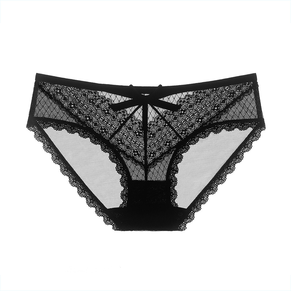 Metal Chain Decorated Low-Rise Sexy Bikini Underwear with Solid Pattern Knitted Hollow Sex Appeal Logo Waist