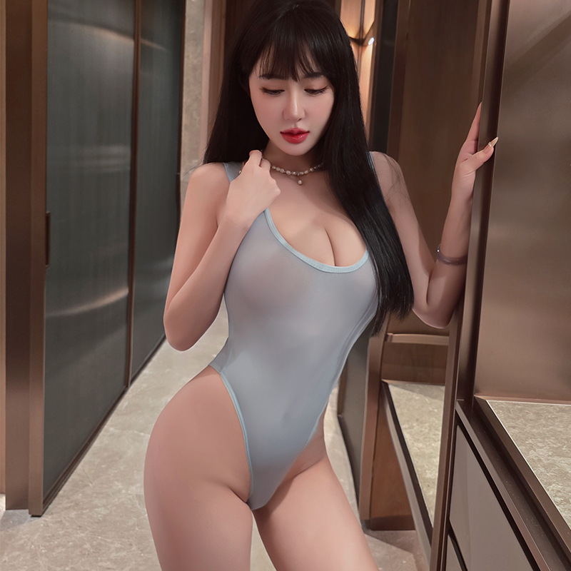 Sleeveless Halter O Neck Backless Uniform Seduction Chest Shows Custom Romantic Sexy Lingerie for Women